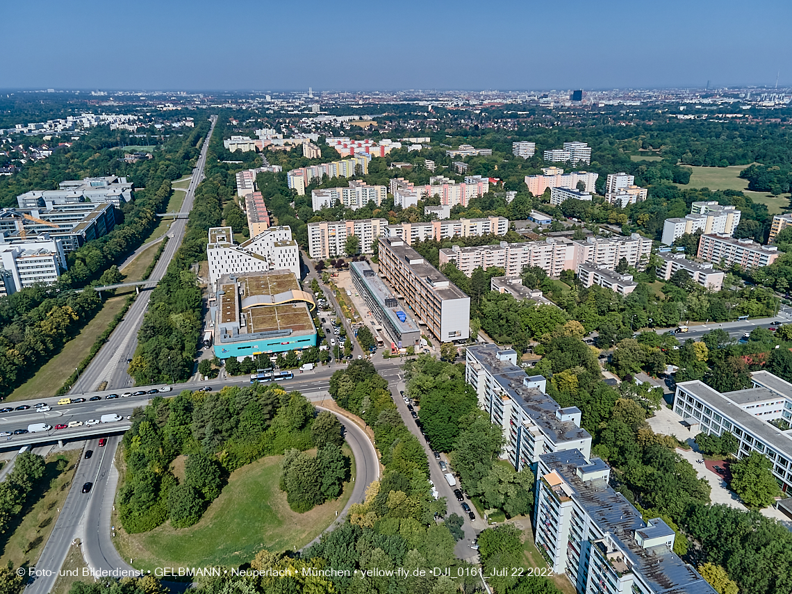 22.07.2022 - Plettzentrum und Montessori Schule in Neuperlach